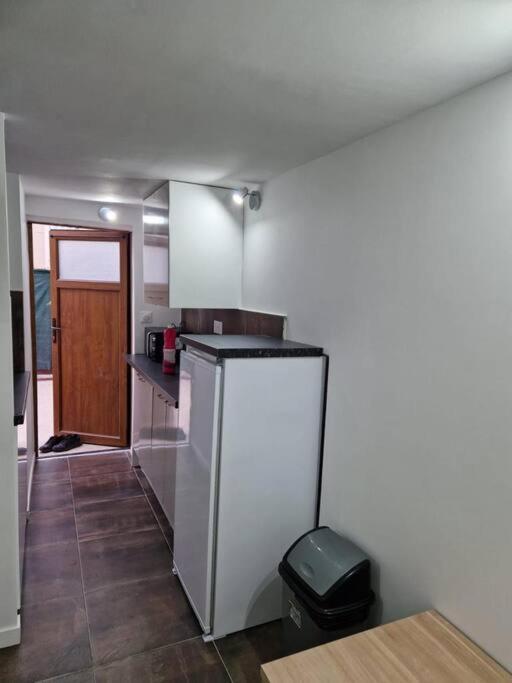 Studio 2 Pers Paris/Bourget/Cdg/Parc D'Exposition Aulnay-sous-Bois Zewnętrze zdjęcie